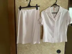 夏物スーツのサムネイル