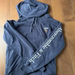 アバクロ　パーカー　XS