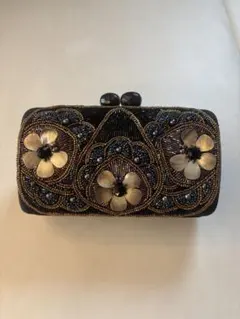 GRACE CONTINENTALビーズクラッチバッグ