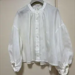 ネストローブ リネン近江晒しラッフル袖2wayブラウス - メルカリ