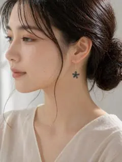 ワイヤークロッシェフラワーモチーフ＊アメリカンピアス（ステンレスチェーン）B級品