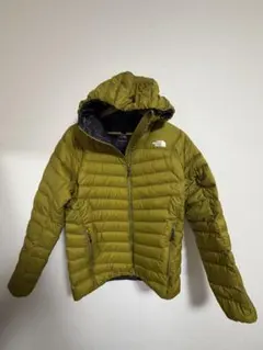THE NORTH FACE フード付きダウンジャケット　カーキ　1月中まで