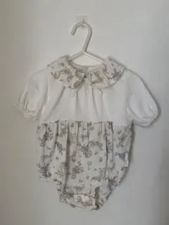 花柄ロンパース　60〜70センチ