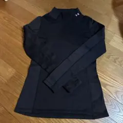 UNDER ARMOUR タートルネックシャツ ブラック SM ゴールドギア