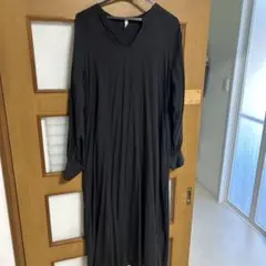 Ungrid 黒　ロングワンピース