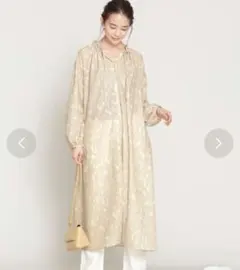 ナノ・ユニバースぼかしプリントワンピース　ベージュ Sサイズ