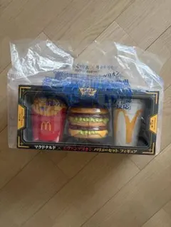 マクドナルド ドライブスルー ミニカー ケース入り - メルカリ