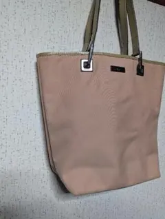 【美品】GUCCI ピンク トートバッグのサムネイル