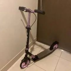 GLOBBER キックボード 黒と紫