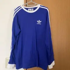 アディダス　ロングTシャツ