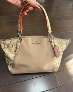 COACH コーチ パイソン柄レザーハンドバッグ