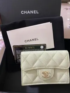CHANEL 三つ折り財布 キャビアスキンアボカド色