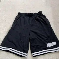 NIKE DRI-FIT ブラックパンツ