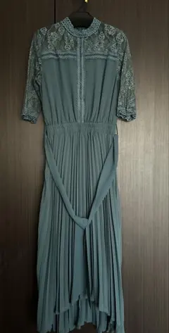 レースプリーツドレス　グリーン