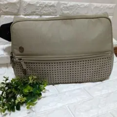 abrAsus（アブラサス）ひらくPCバッグ