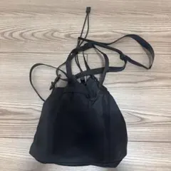 UNIQLO ユニクロ バケットバッグ（ミドル）のサムネイル
