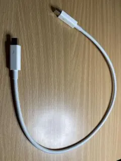 Apple thunderbolt2ケーブル 0.5m