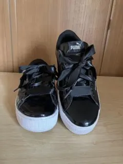 PUMA Basket Heart Patent スニーカー24cm