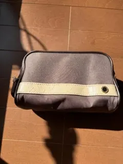 【今日だけ値下げ】【新品未開封】エミレーツ航空アメニティブルガリポーチ＋中身一式