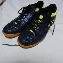 フットサルシューズ 黒/黄のサムネイル