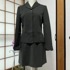 ブラックグレー ストライプ スーツ セット　スカート　Ｍですが細身