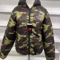 SIX STAR WEAR 迷彩カモフラ ダウンジャケット Mサイズ 新品未使用のサムネイル
