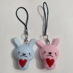 ⭐︎ハンドメイド⭐︎ フェルト　ストラップ　キーホルダー　うさぎ　2個セット