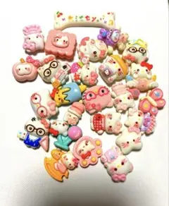 キティちゃんデコレーションパーツ約25個セット