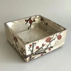 幸兵衛窯 加藤幸兵衛監修 紅白梅四方鉢 約20cm 金彩 菓子器 茶道具 美濃焼のサムネイル