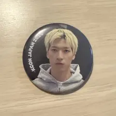 KCON JAPAN 2026 JO1 豆原一成 カプセルトイ 缶バッジ - メルカリ