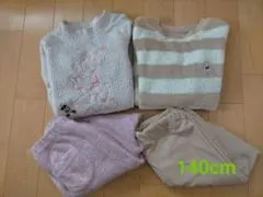 ユニクロ　140cm フリースパジャマ　2点セット