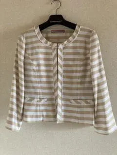 ノーカラージャケット 9AR ベージュとホワイトストライプ