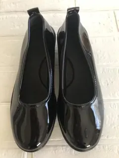 エナメルウエッジソールパンプス