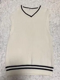 ユニクロ ニットベスト