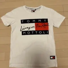 TOMMY HILFIGER Tシャツ　ワッペン