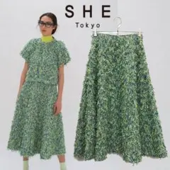 美品 SHE Tokyo karen jungle フェザーツイード スカートのサムネイル