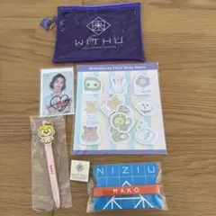 最終値下げ　NiziU ニジュー サインボール マコ MAKO KCON2024 美品】【最終値下げ】NiziU サインボール(MAKO)AWAKE - メルカリ