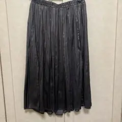 closet story UNITED ARROWS シャイニーサテンスカート