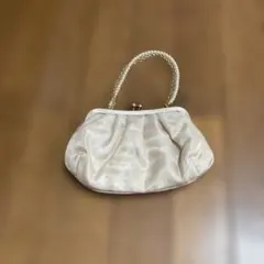 アイボリー サテン パーティーバッグ(付属3点あり)