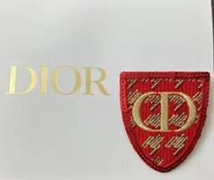dior ノベルティブローチ