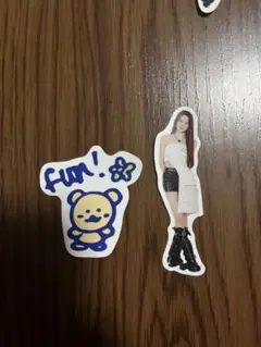 ステッカー　NiziU