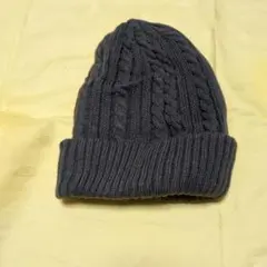 ダークグレー ケーブル編み ニットビーニー