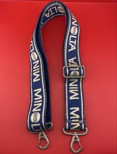 Item thumbnail for item 2cb163c6-1b32-4872-a46e-65c372a47015