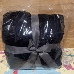 新品　未使用　ブラック☆ブランケット無地☆ サイズ145cm×200cm