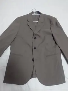 【UNIQLO C 】感動ジャケット＆ タックパンツ セットアップ　ブラウン　Mのサムネイル