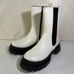 Item thumbnail for item 6118eeb2-b178-46f0-bfaa-da9fcc4519c5