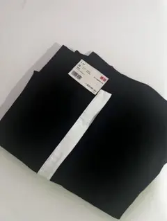 新品タグ付きUNIQLOユニクロ　ラインアンクルパンツXLサイズブラック