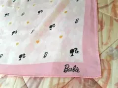 ハンカチーフ　Barbie　　　　　　　　　　　　　　　バービー柄　(中古品)