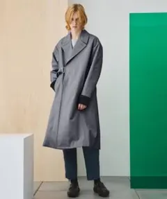 グレー ベルト付きオーバーコート