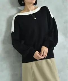 ボートネック配色袖ボリュームニット
